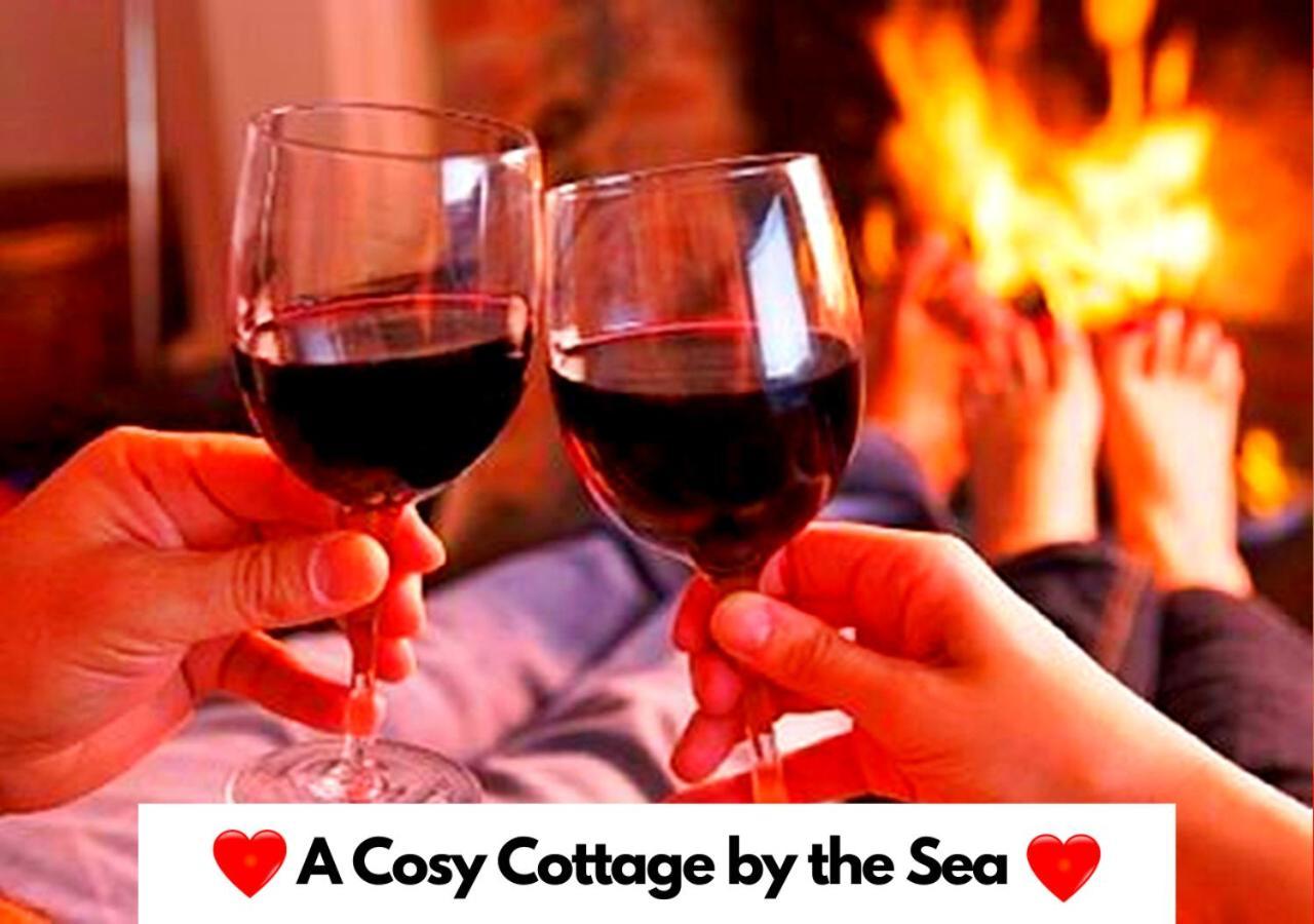 Romantic Lakeside Cottage By The Beach! With Super Cosy Log Burner! The Perfect Escape To Your Home From Home By The Sea! So Relaxing - You Won'T Want To Leave! Pet Friendly! Mablethorpe Exterior photo